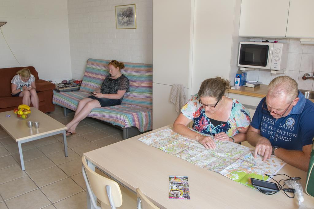 Vakantie Oord Zonnehoeve 팔켄뷔르흐안더횔 외부 사진